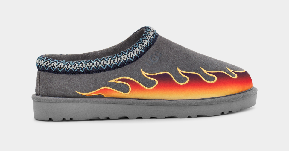 Ugg shop graffiti slippers