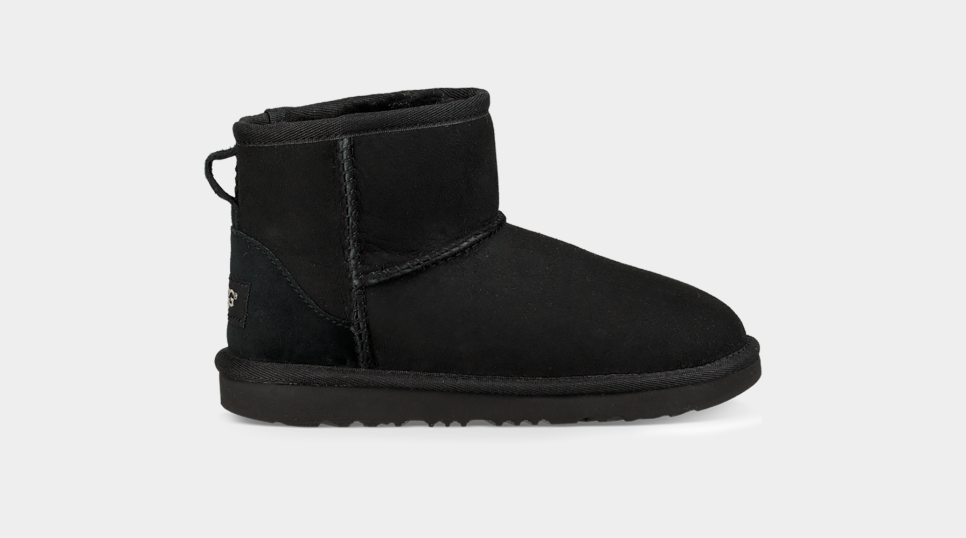 Kids best sale classic ugg