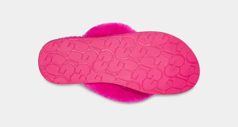 Uggs fuzzy flip flops hotsell
