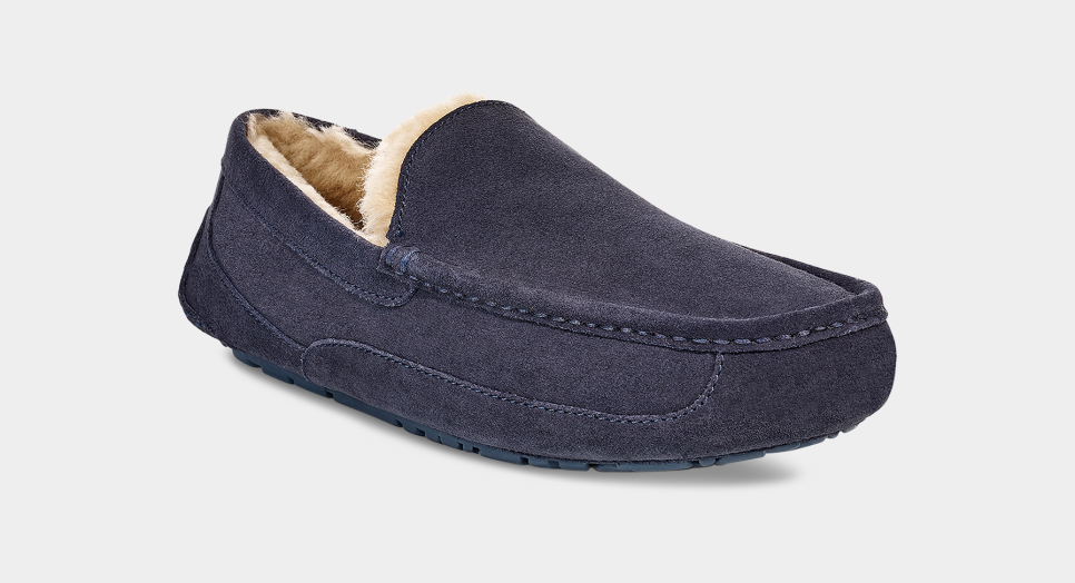 Uggs men's ascot 2025 slippers sale