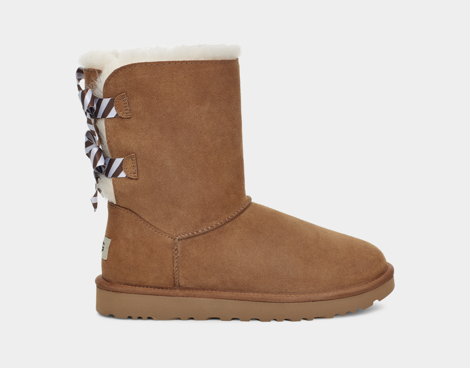 Ugg classic short sales bailey bow boots