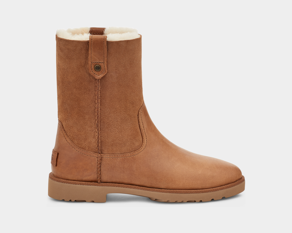 Romely Short Boot UGG