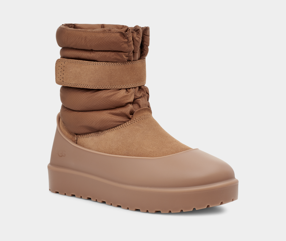 Ugg classic deals short size 7