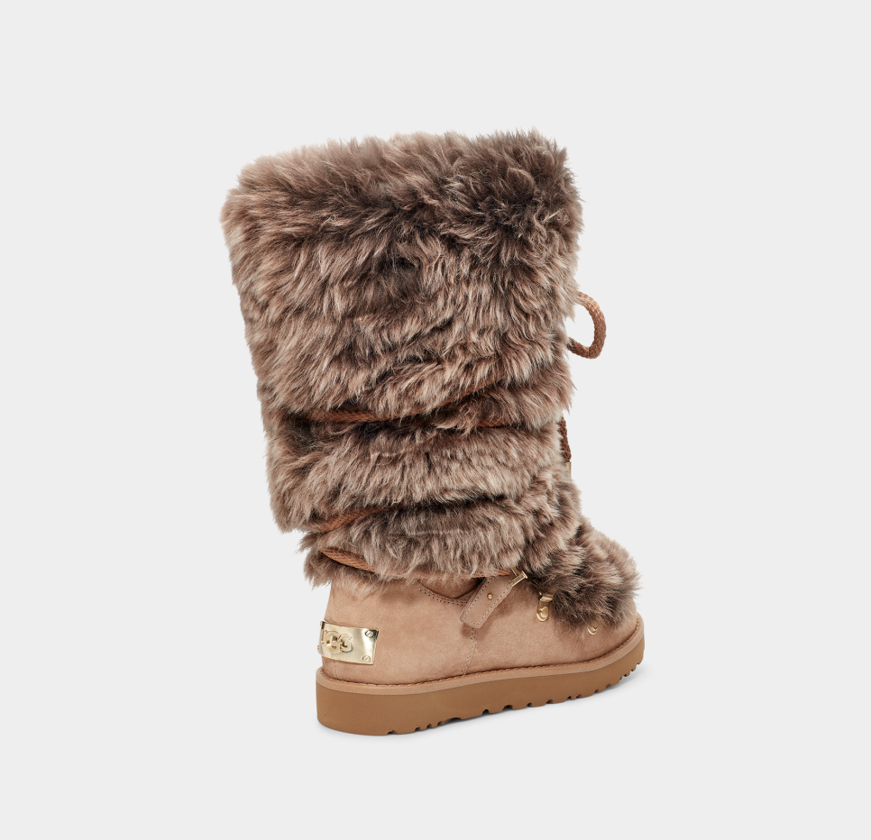 Uggs with sales fur hanging down