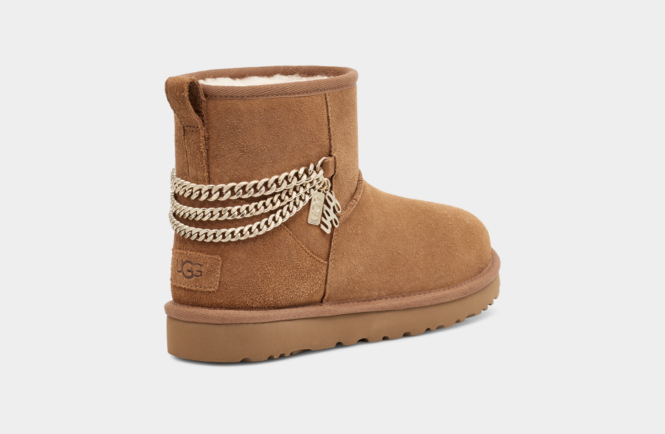 Ugg chain boots store