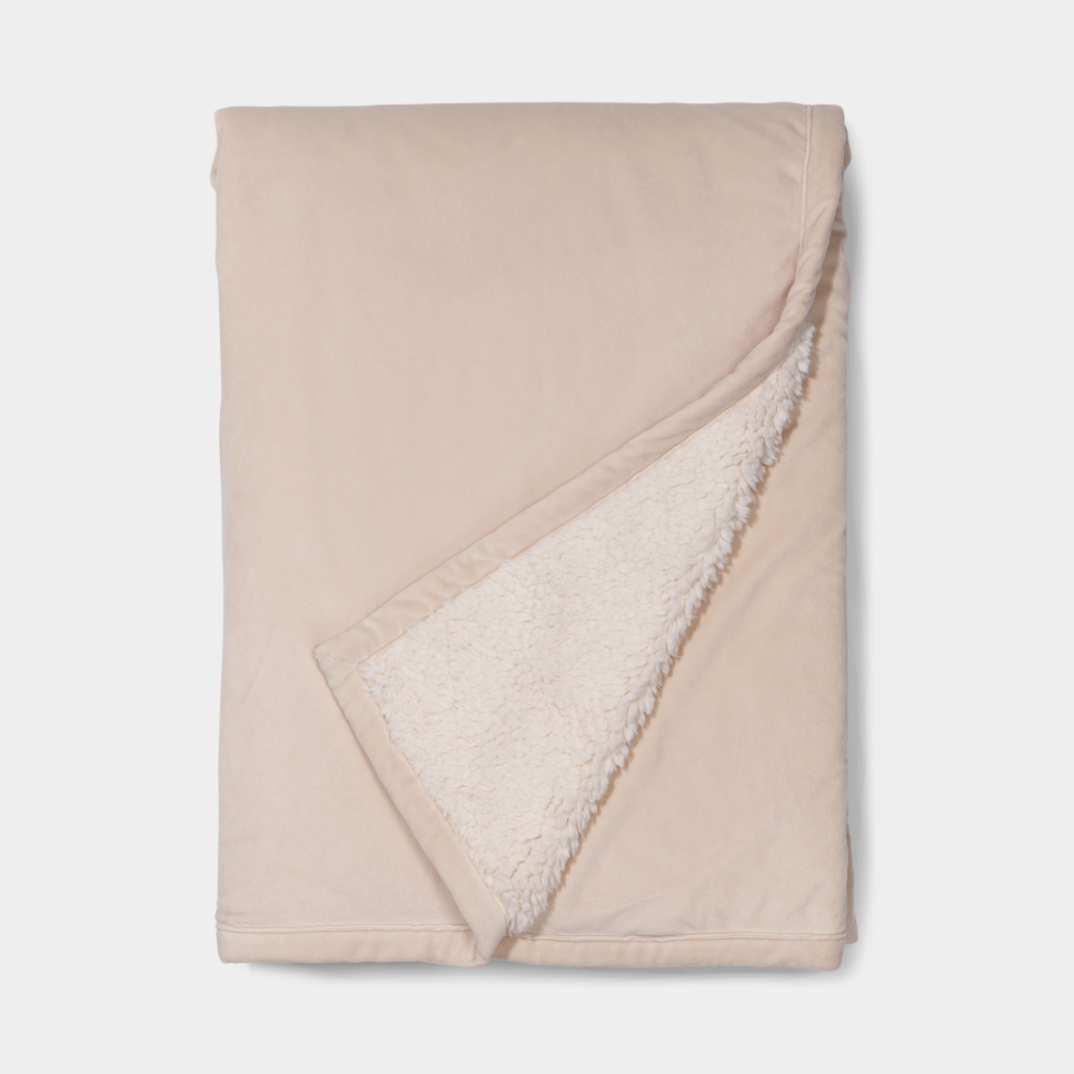 Ugg bliss sale fuzzy throw