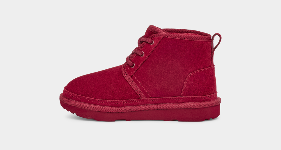 Boy uggs in sales pink