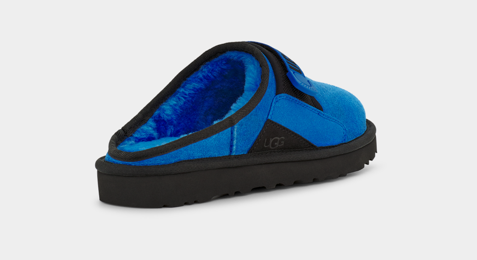dunes slip on sneakers
