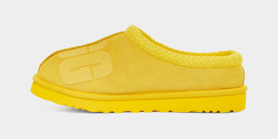 Yellow sales uggs slippers