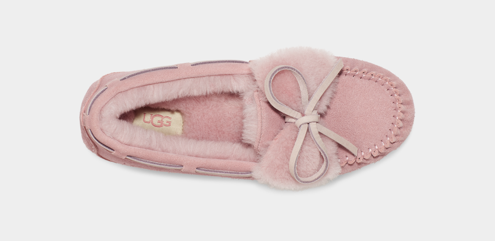 Ugg on sale dakota pink
