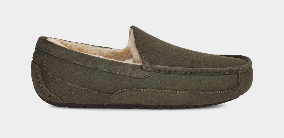 Ugg ascot sale slipper size 11