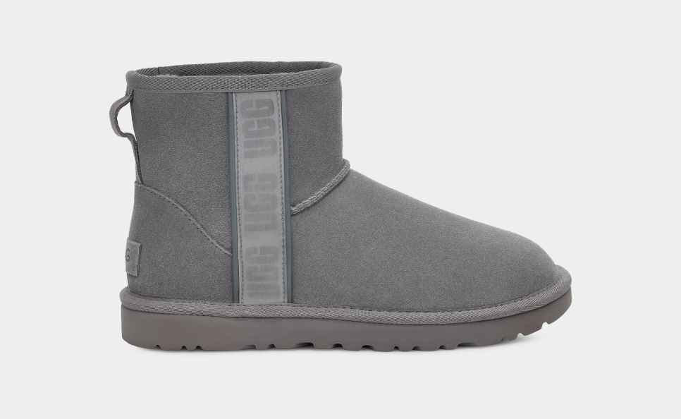 Classic Mini Side Logo II Boot | UGG®