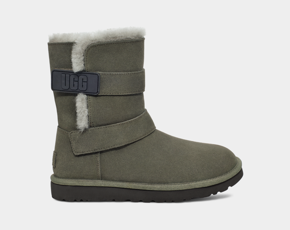 Uggs with sales ugg strap