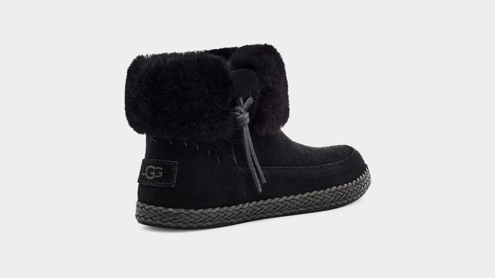 Elowen genuine shearling on sale bootie