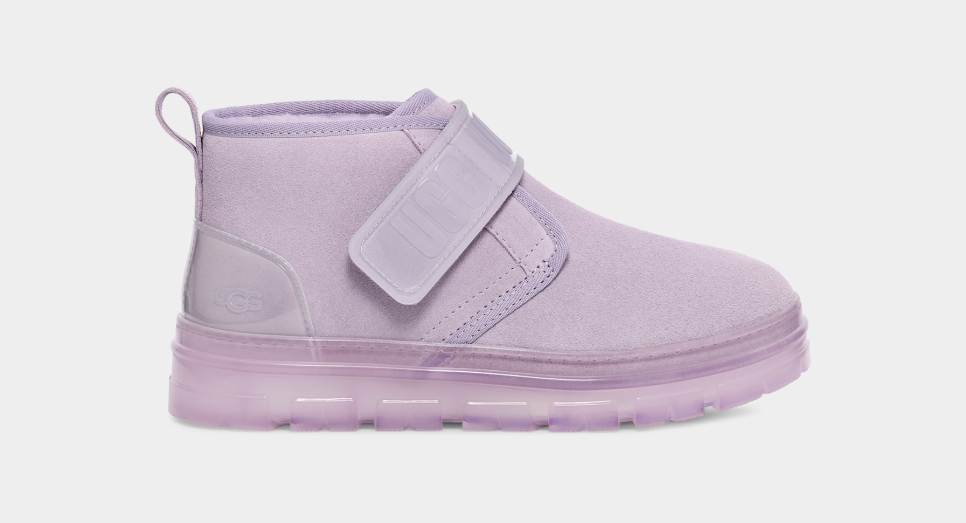 Light pink uggs clearance neumel