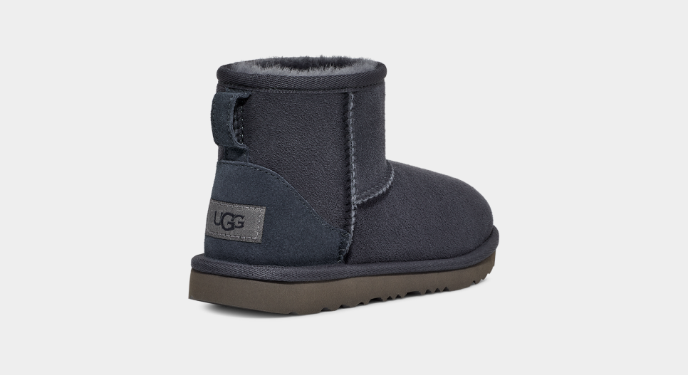 Fat girl discount uggs
