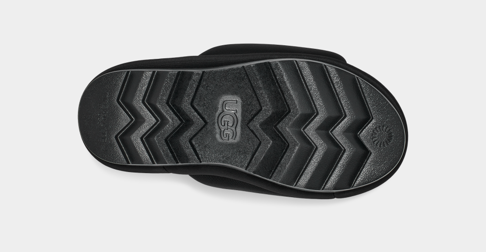 Ugg on sale graphic slide