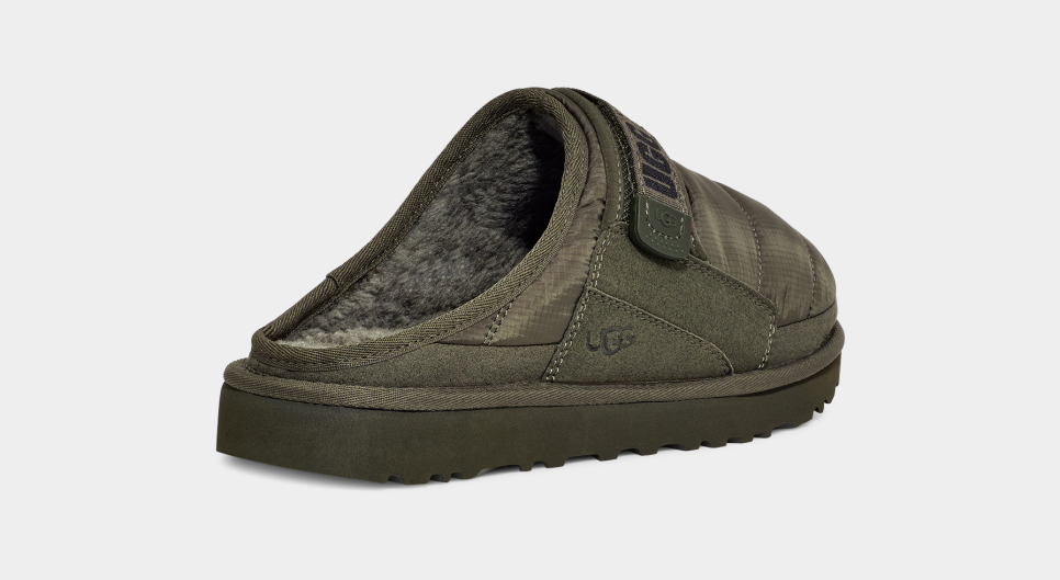 Dune athletic ugg molded logo deals slide