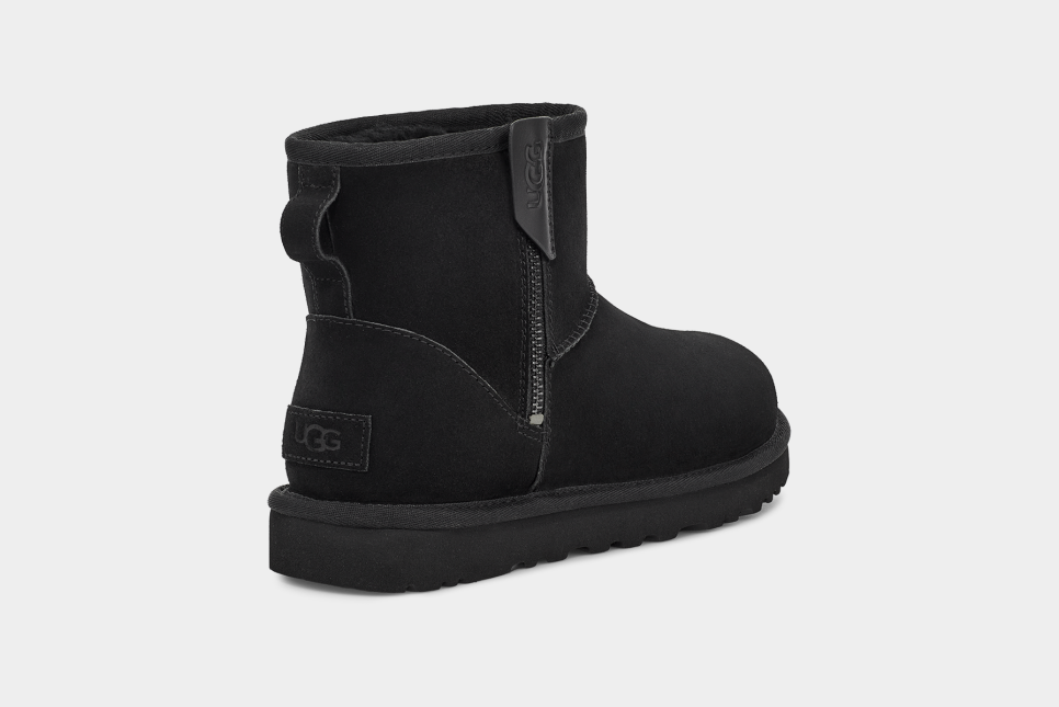Women s Classic Mini Bailey Zip Boot UGG