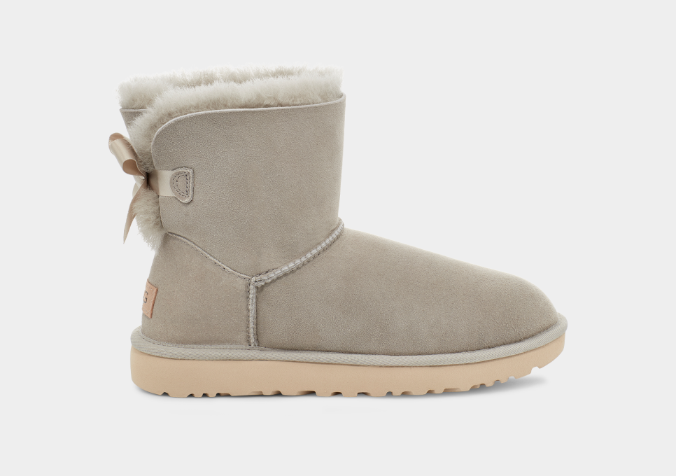 Ugg boots grau mini best sale bailey bow