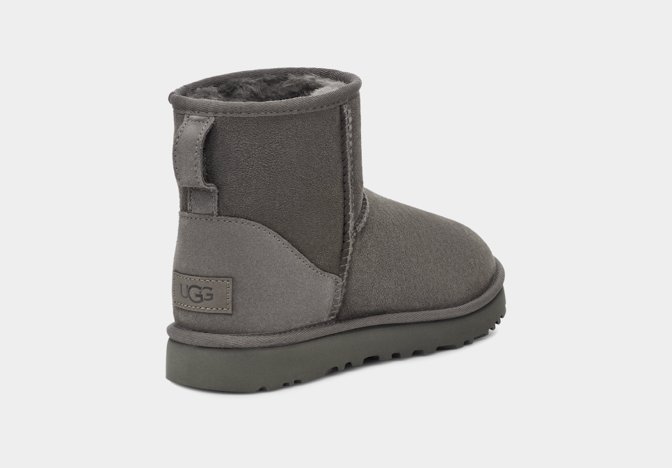 Short ugg on sale boots grey