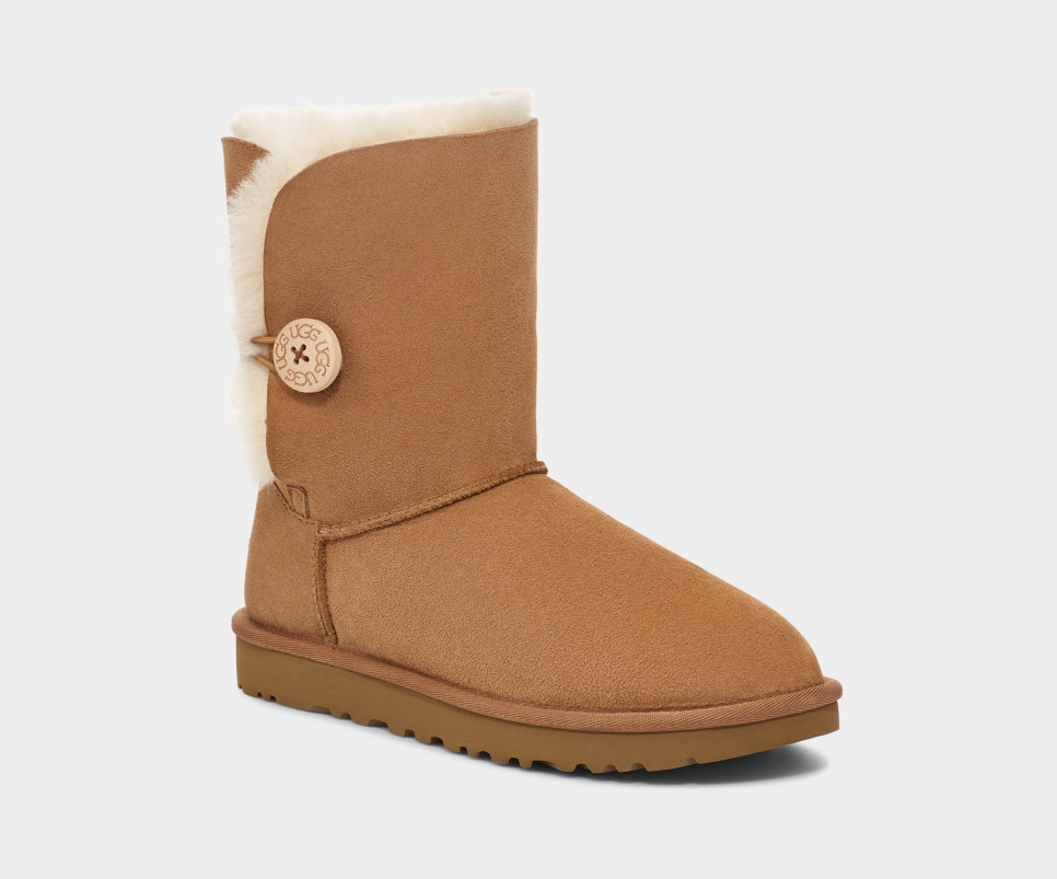 Ugg boots short tan new arrivals