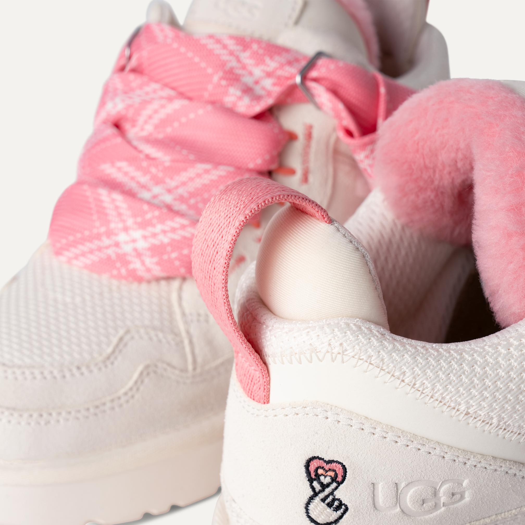 UGG® Lowmel Love 