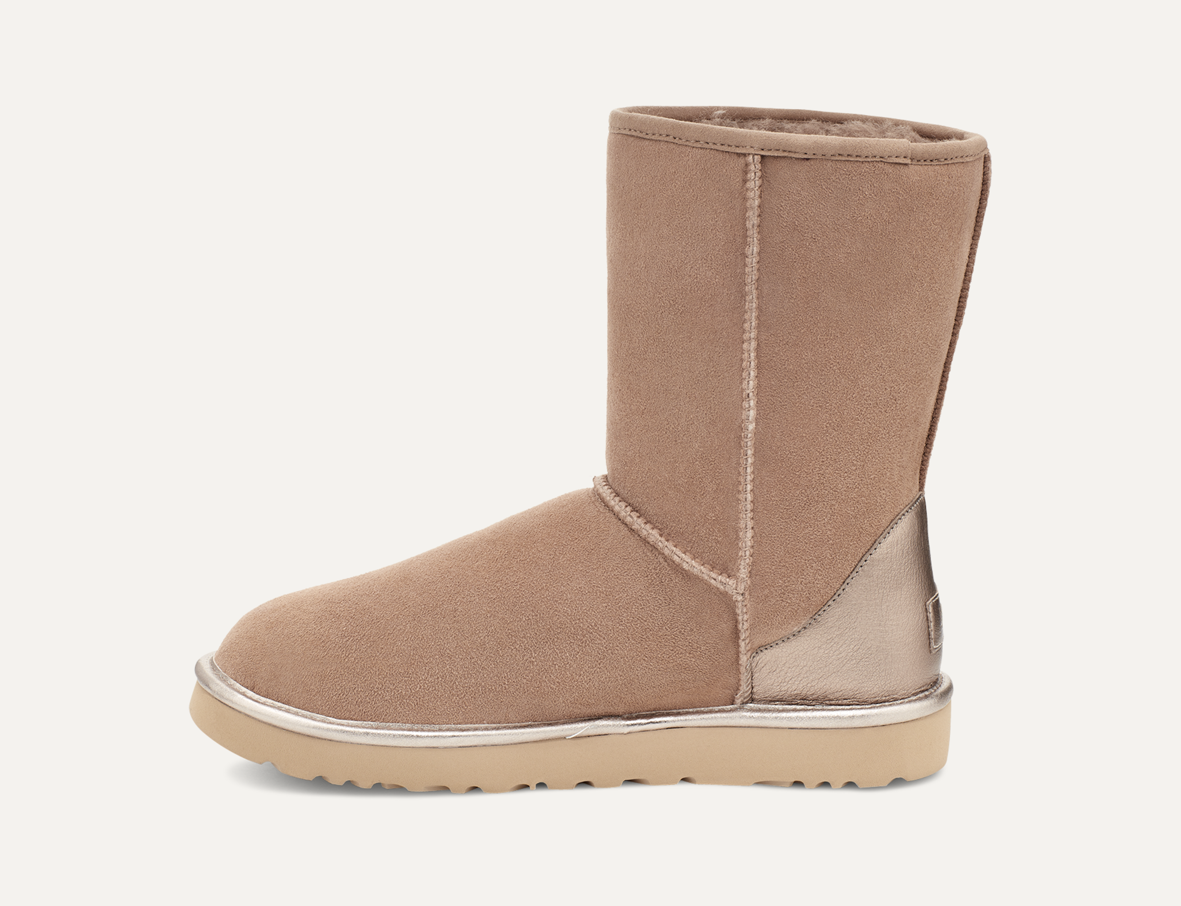 Classic Short Shine Boot UGG