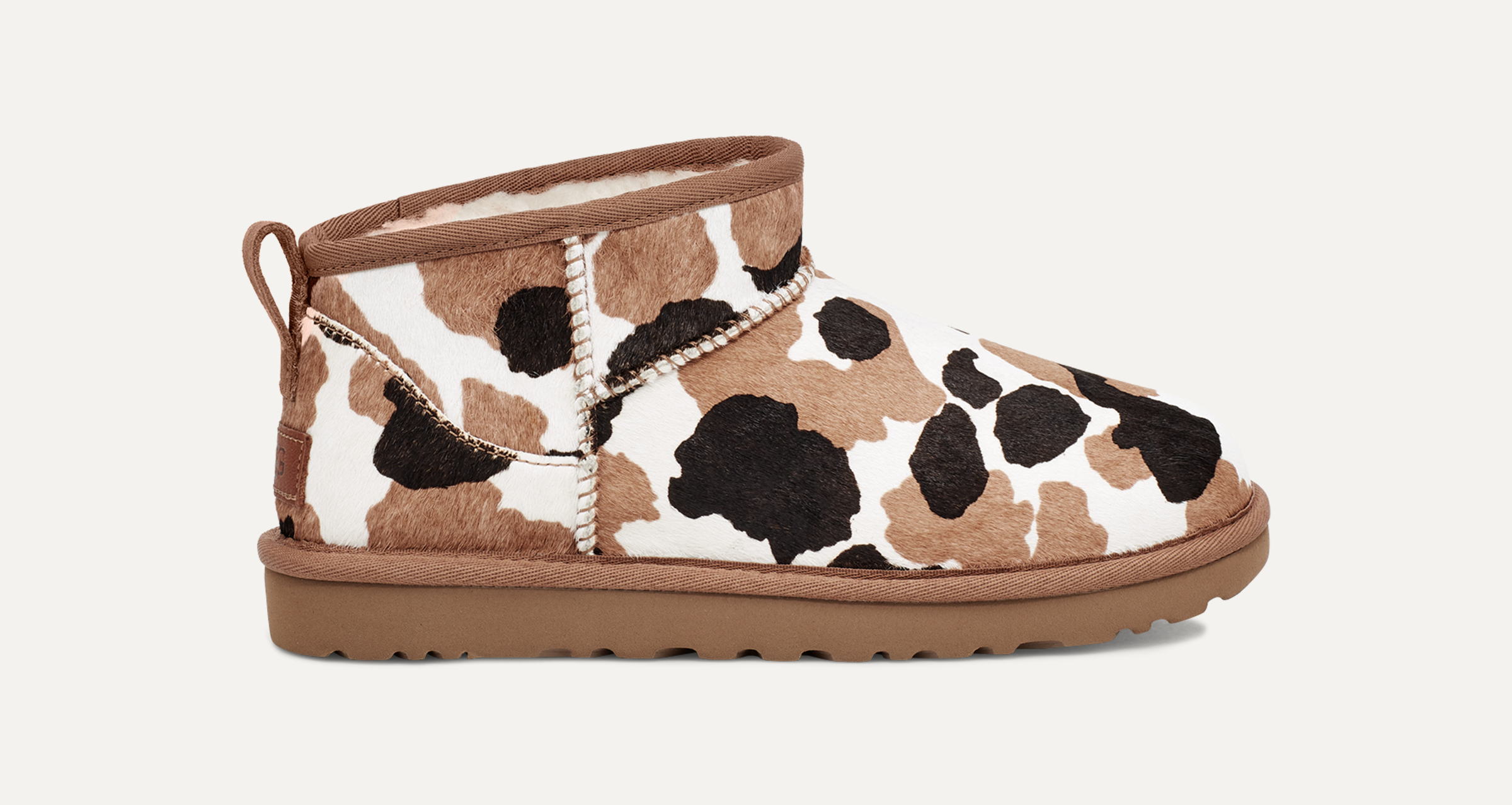 中華のおせち贈り物 Classic Ultra Mini Cow Print Boot | UGG® 靴