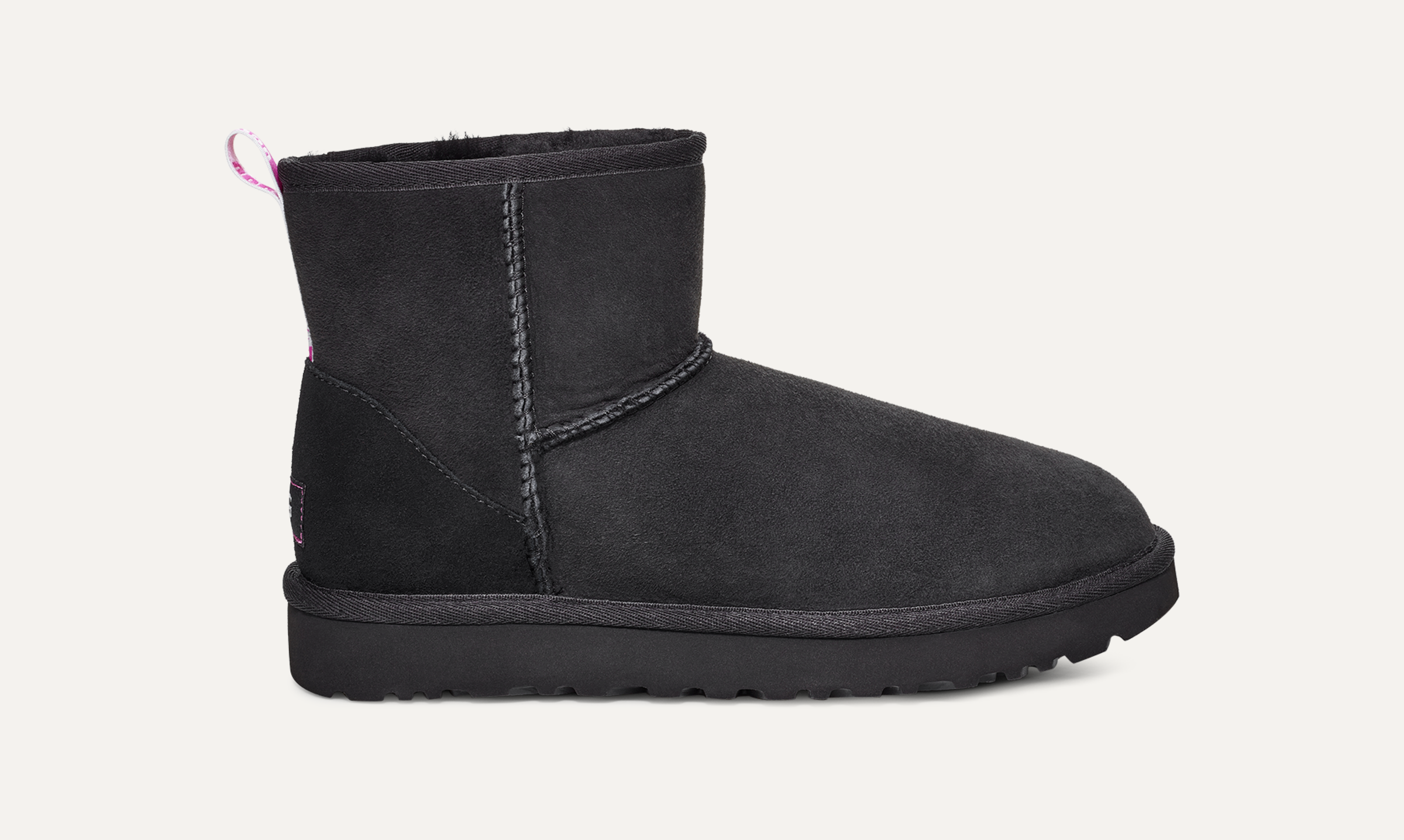 Ugg classic mini ii graphic logo store