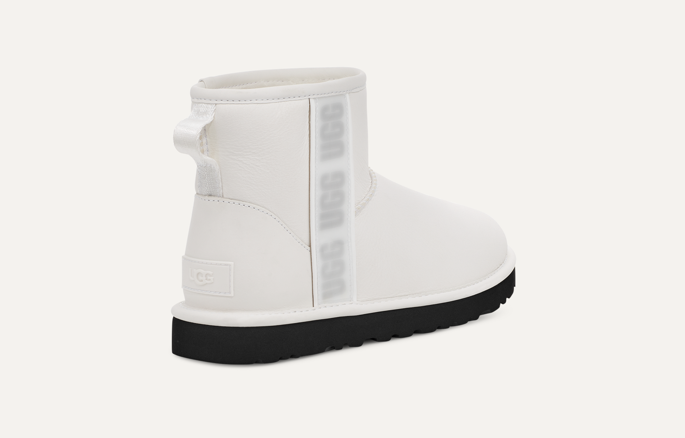 Classic Mini Side Logo II Boot | UGG®