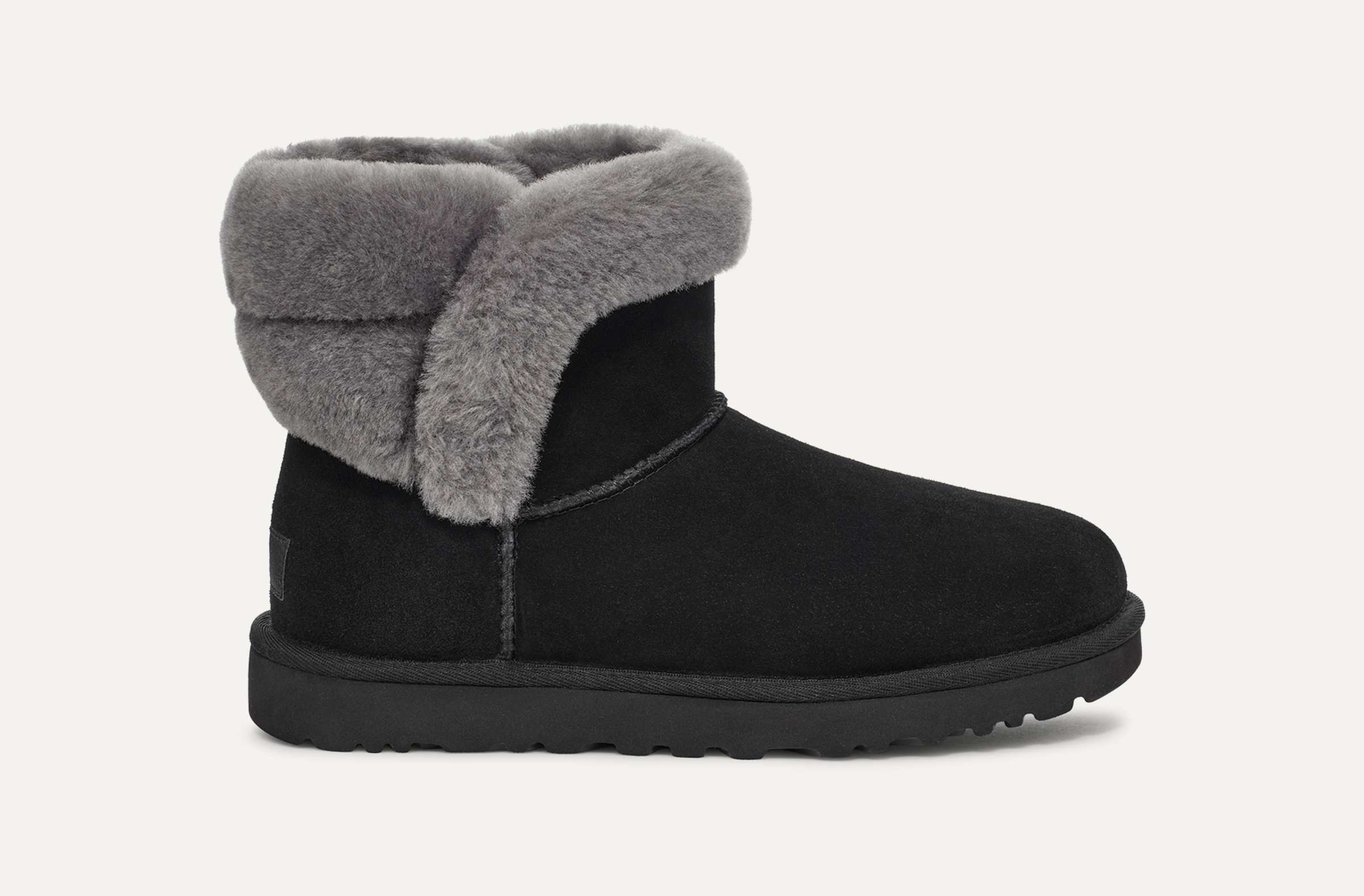 UGG ブラック ムートンブーツSANIYA SHEARLING MINI UGG ブラック ムートンブーツSANIYA SHEARLING MINI