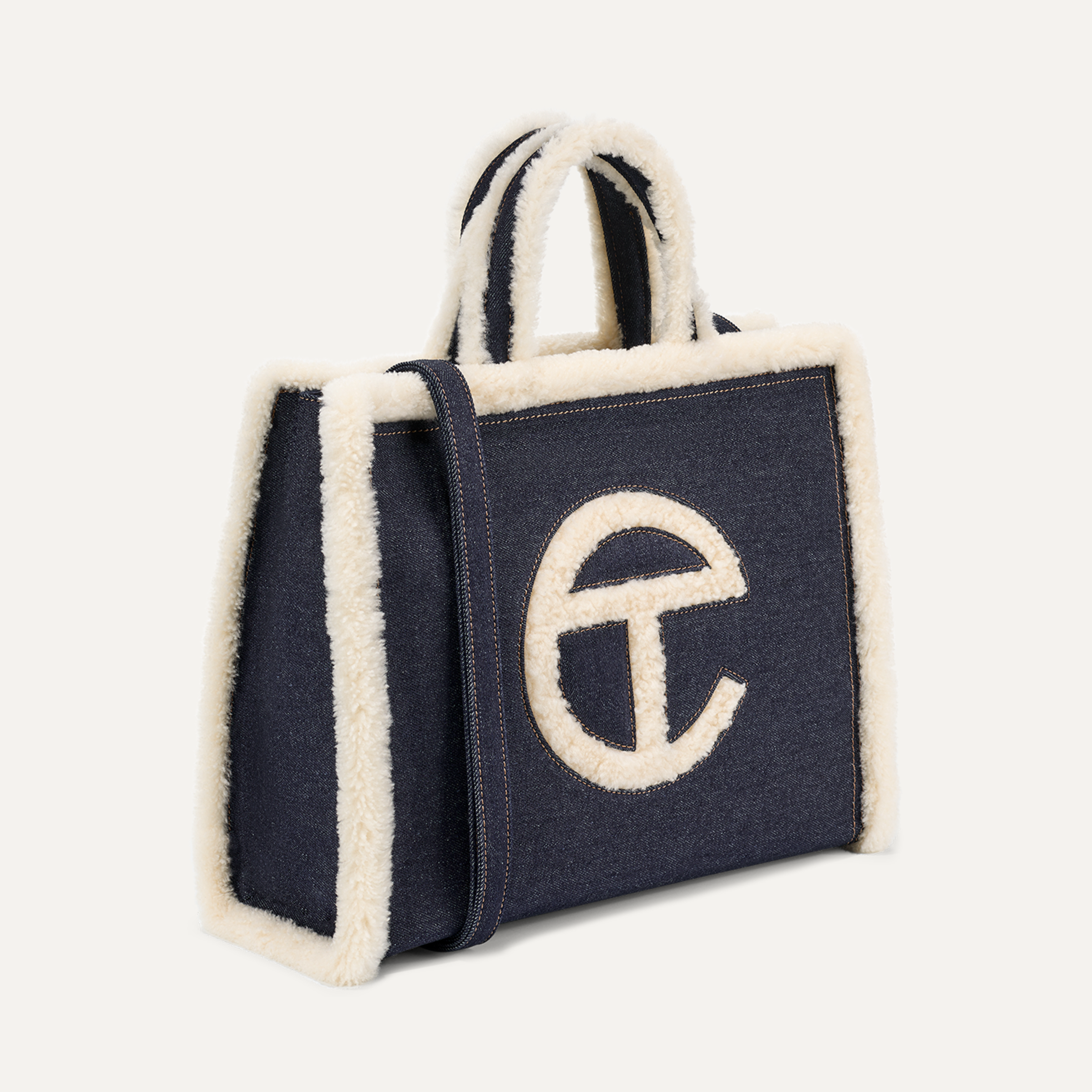 人気メーカー・ブランド Telfar X Ugg UGG Medium UK UGG® | Women for Bag バッグ