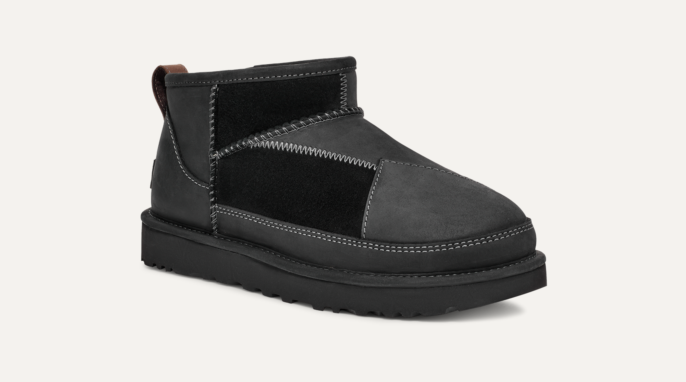 UGG classic mini boots in hickory