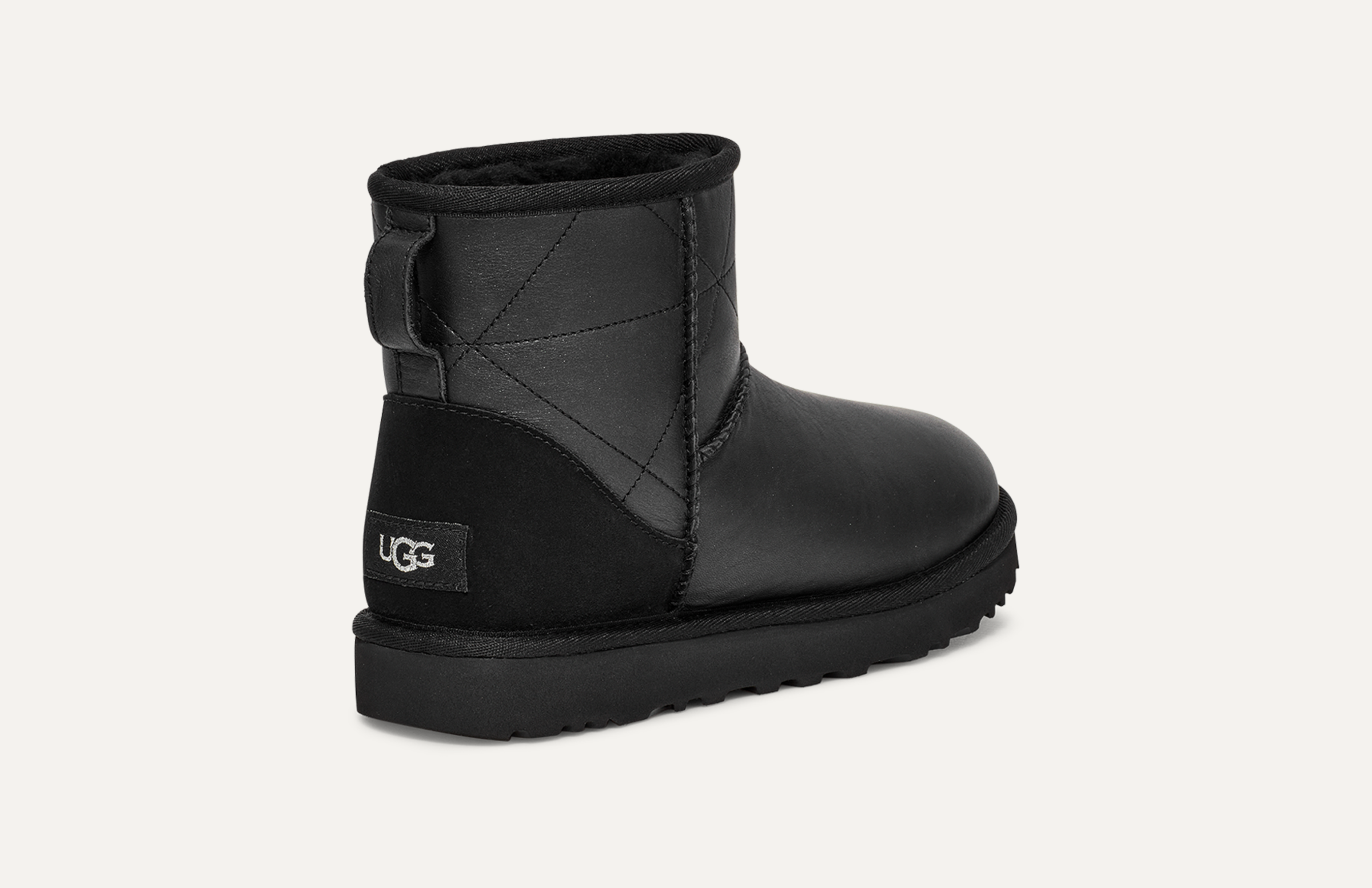 【人気投票 】ハイブランド人気ランキング！ Classic UGG® Mini UGG® | Women for Pearlized 靴
