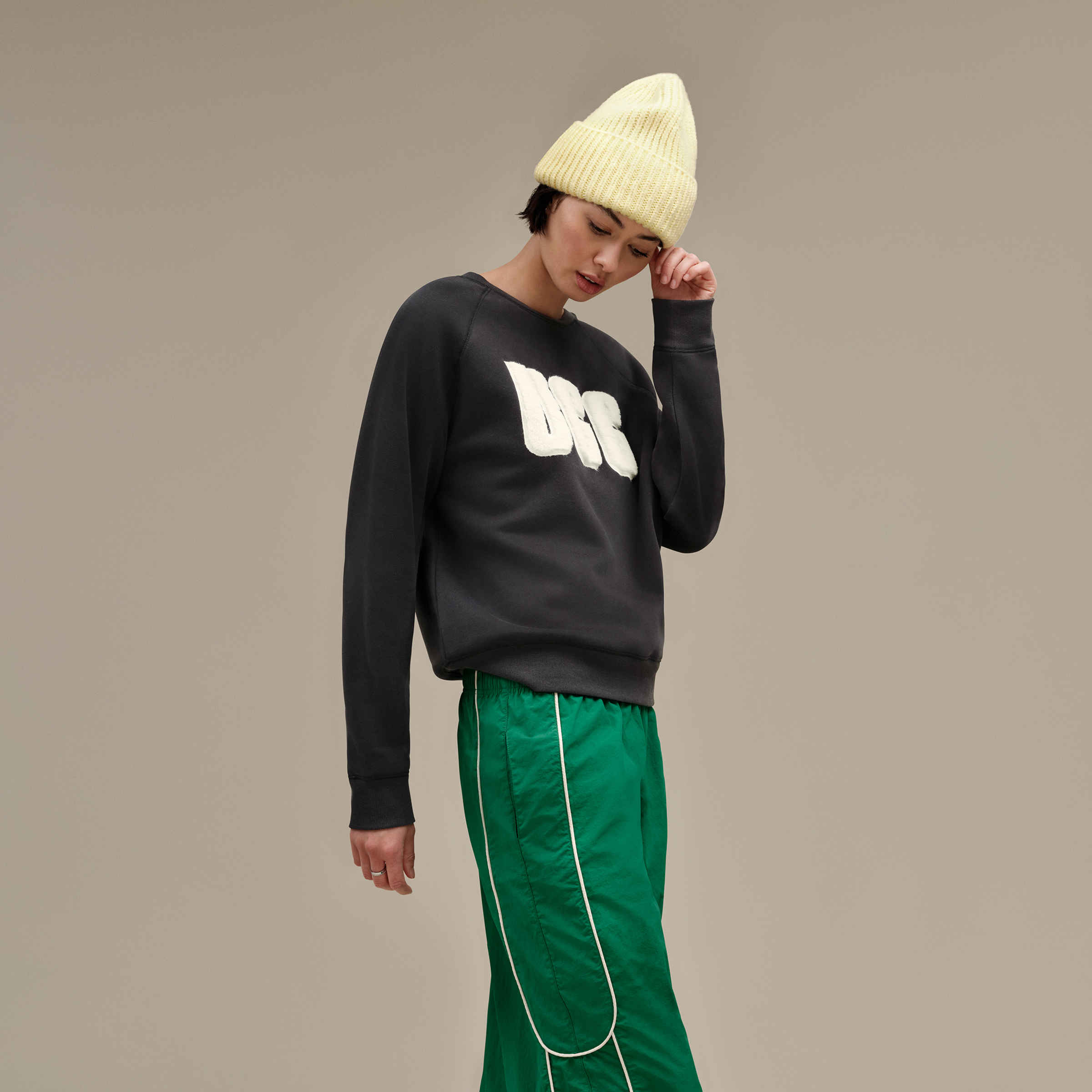 Madeline Fuzzy Logo Crewneck | UGG 