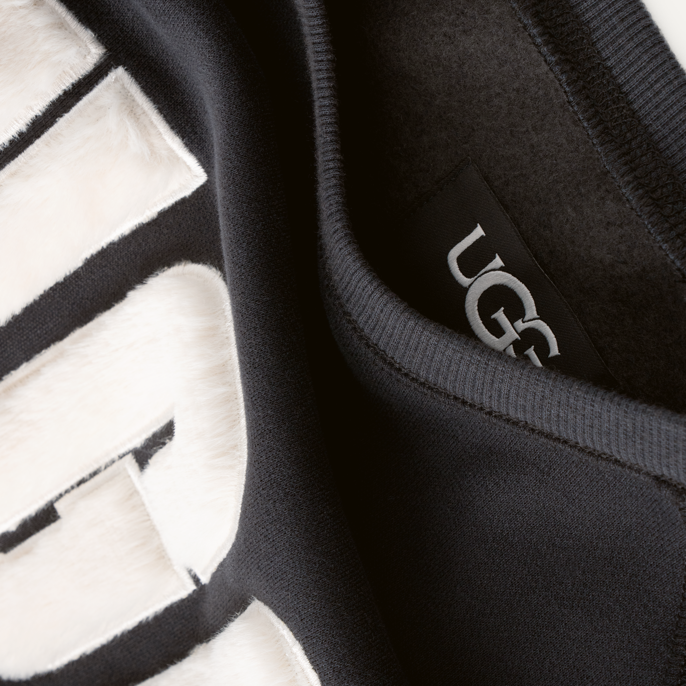 Madeline Fuzzy Logo Crewneck | UGG 