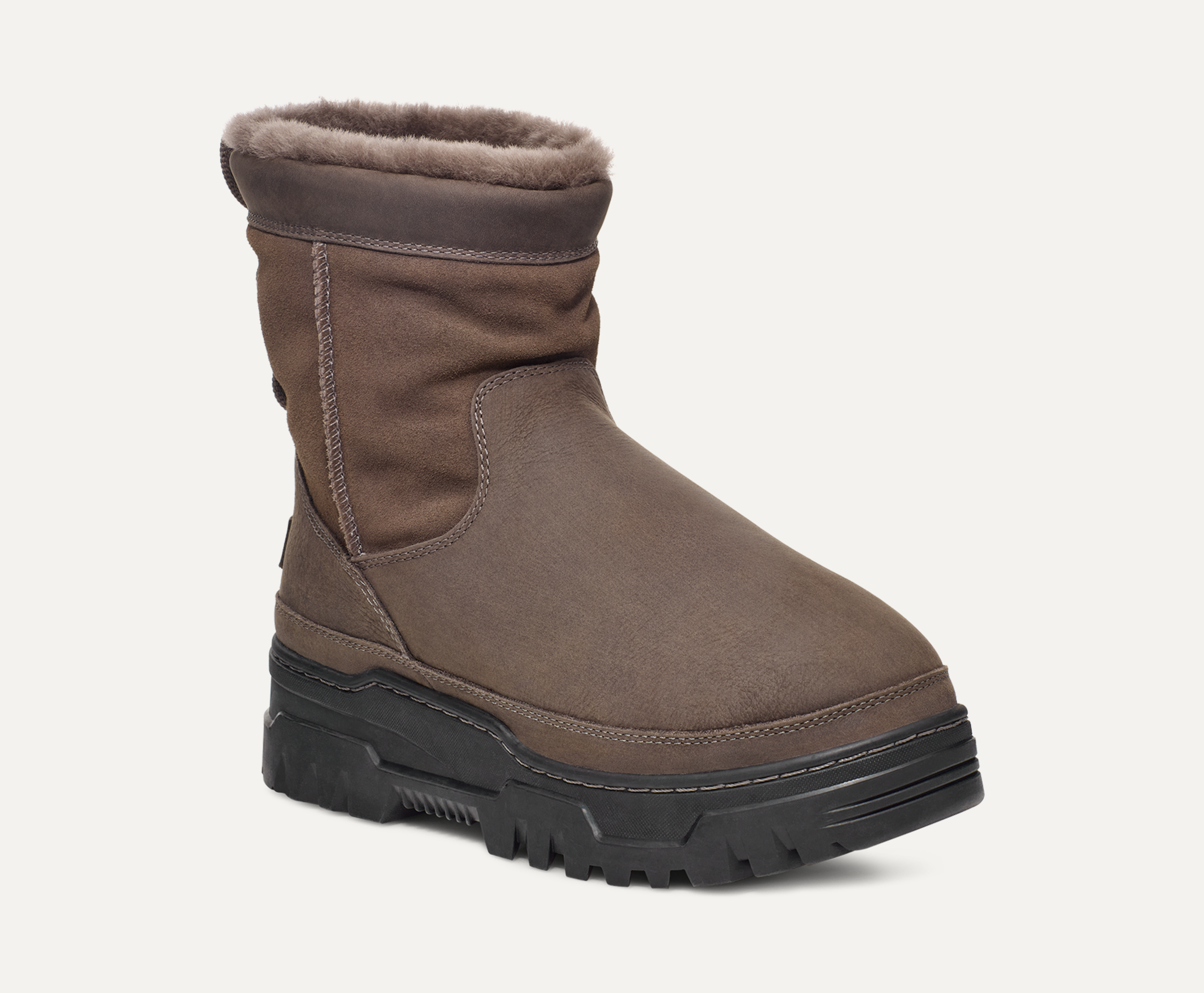 UGG Men s Heritage Pull On Trailgazer Waterproof Boots