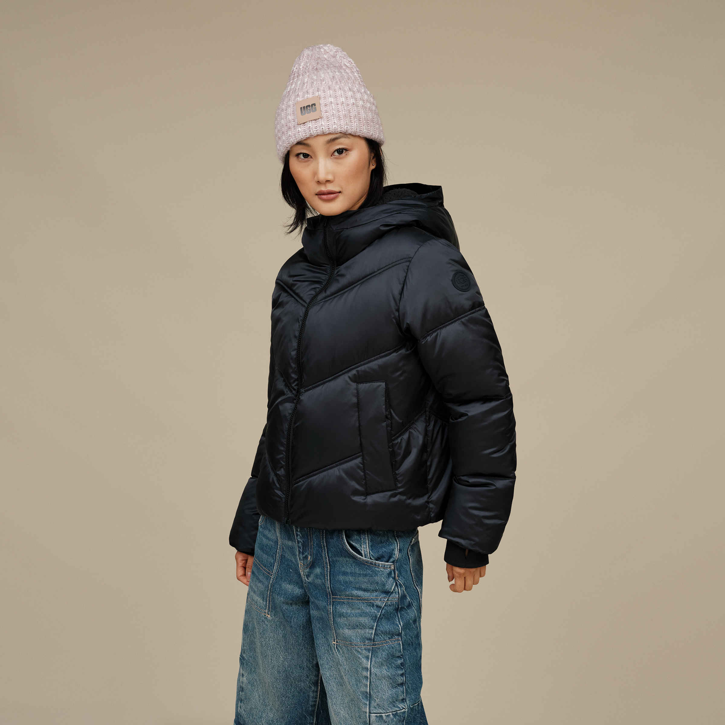 Puffer jacket adalah top