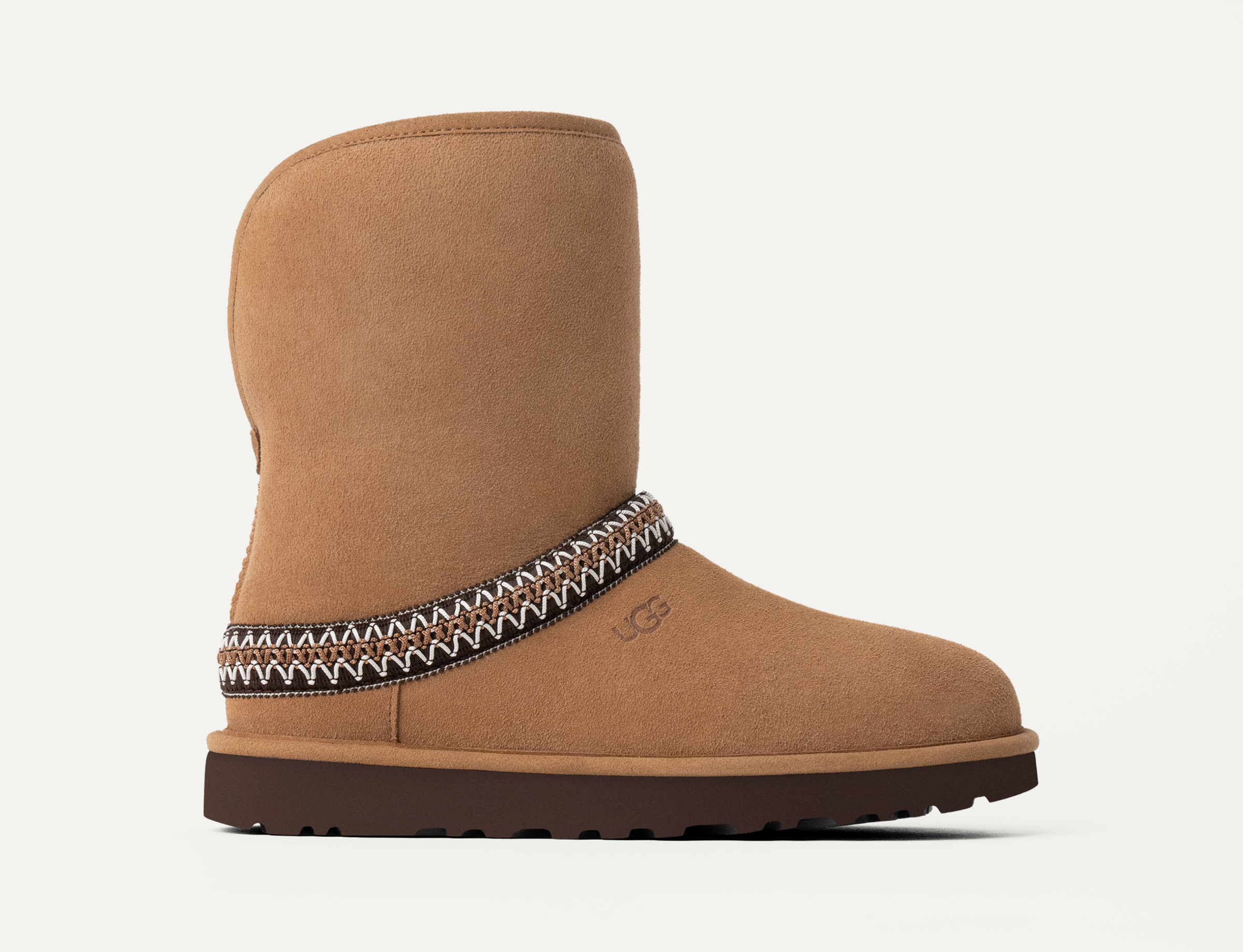 Women s Ugg Classic Short Crescent Chestnut 10
