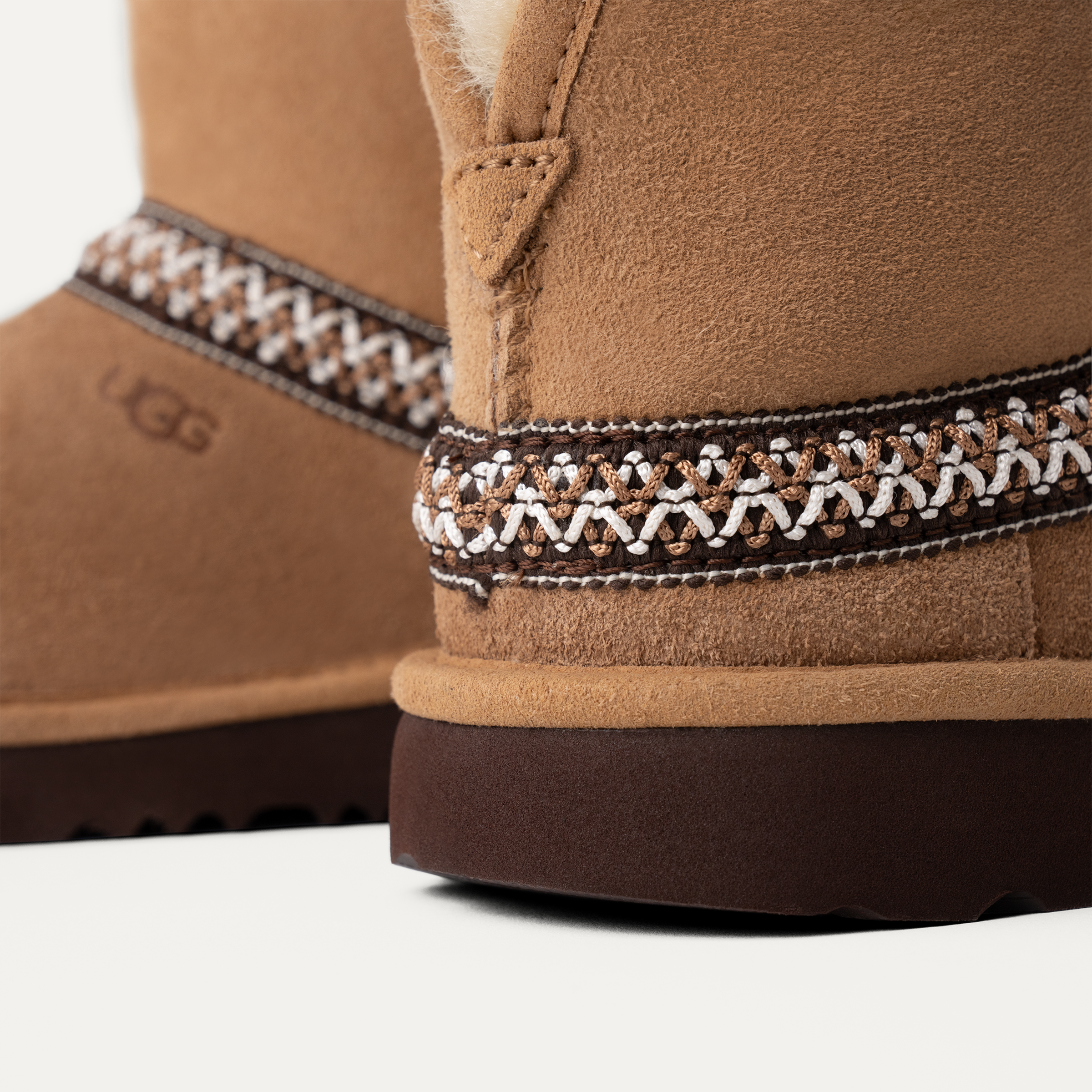 【2024 新作】 UGG® Classic Mini Crescent for | UGG® 靴