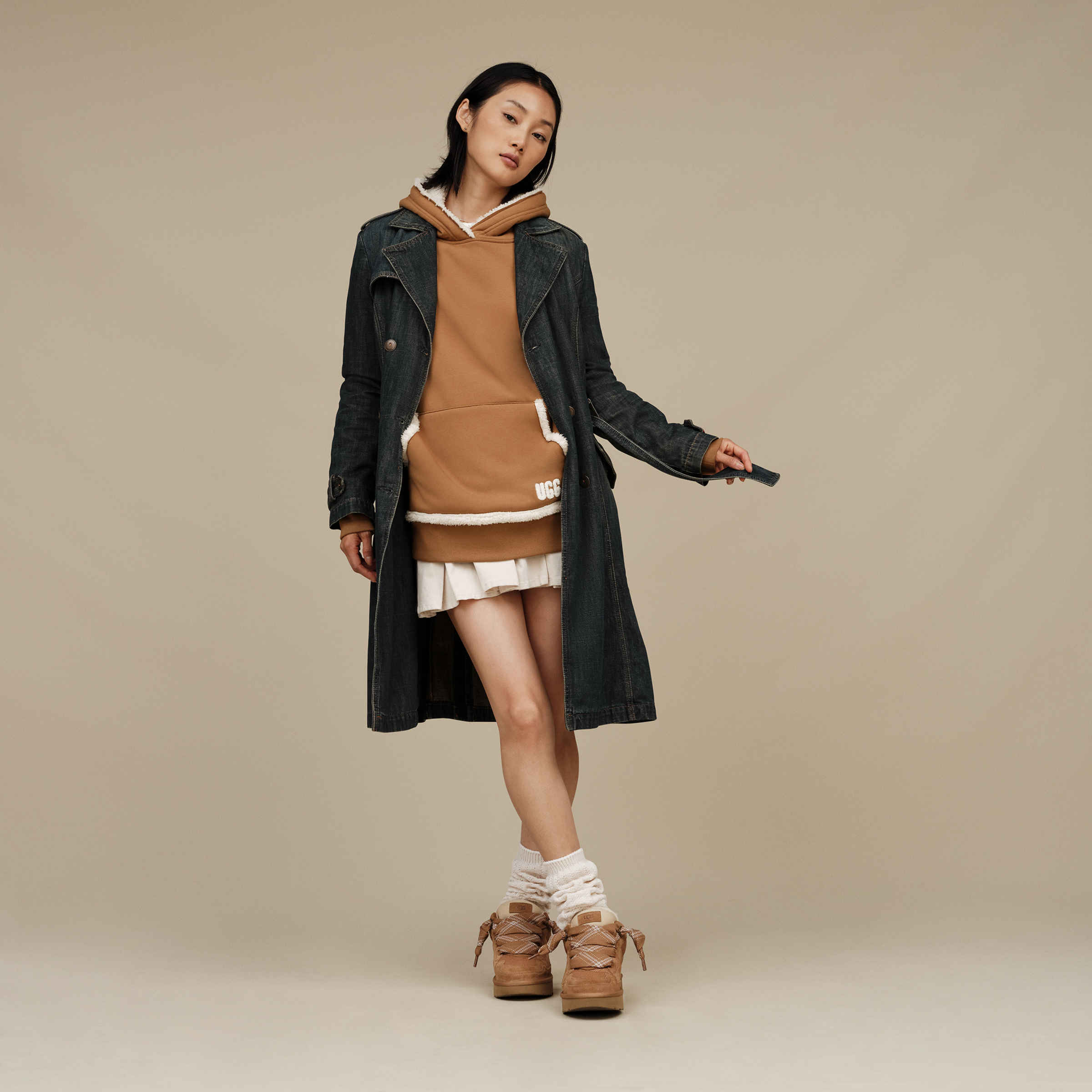 Ugg trainer boots outlet