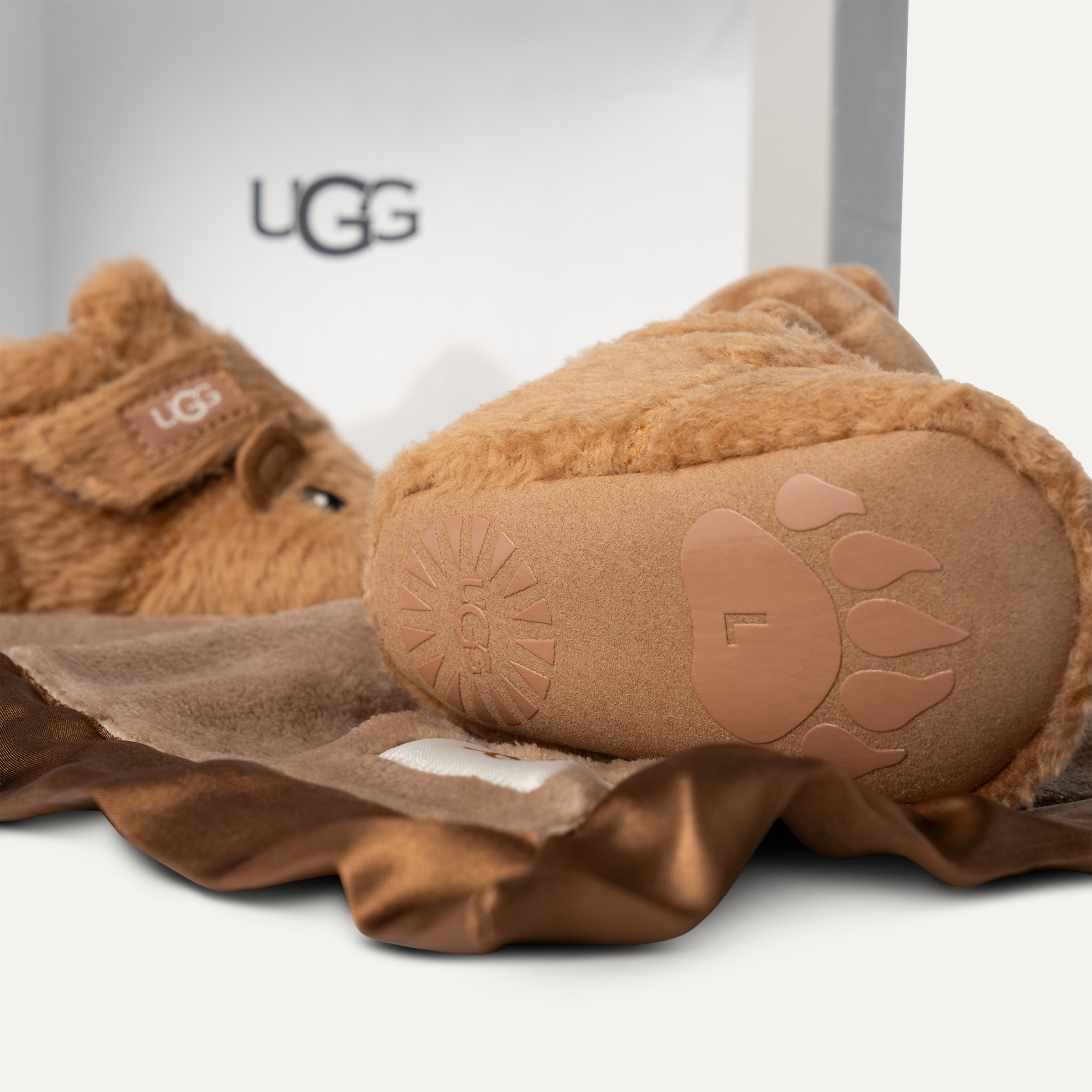 Ugg infant bixbee booties top