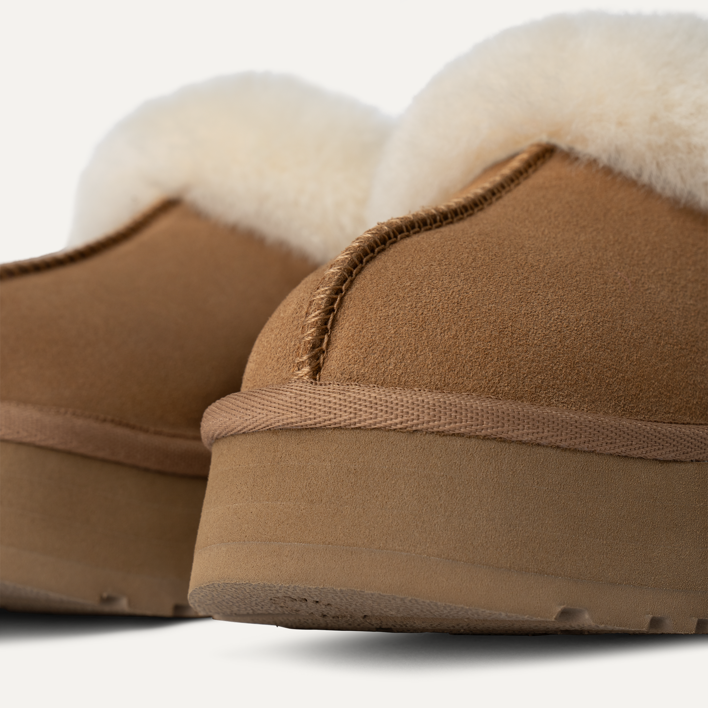 大人もOK!! UGG Funkette Slides Kids ☆関税&送料込 (UGG