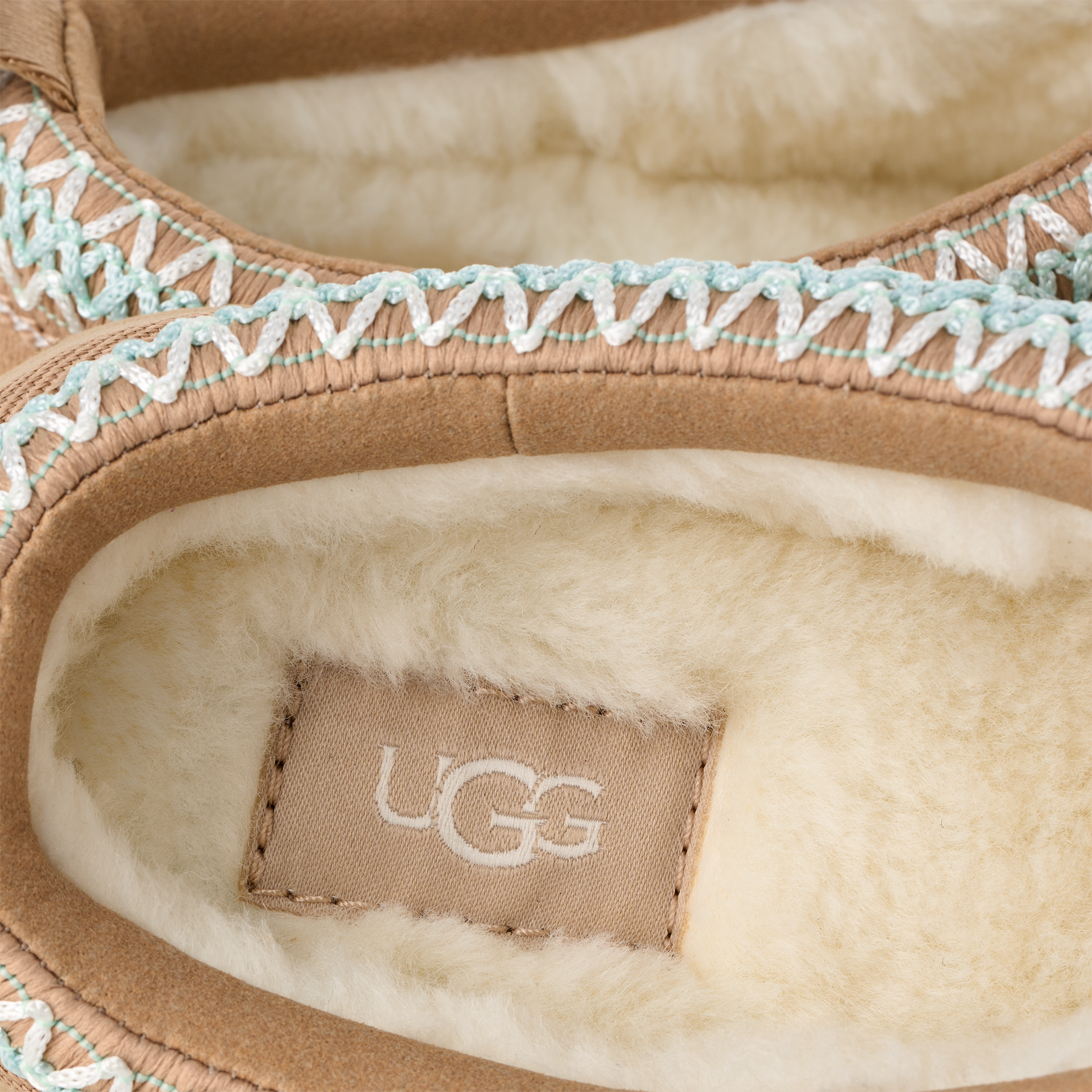 【新品未使用】新宿伊勢丹購入　UGG TAZZLITA 23cm 新品未使用】新宿伊勢丹購入UGG TAZZLITA 23cm
