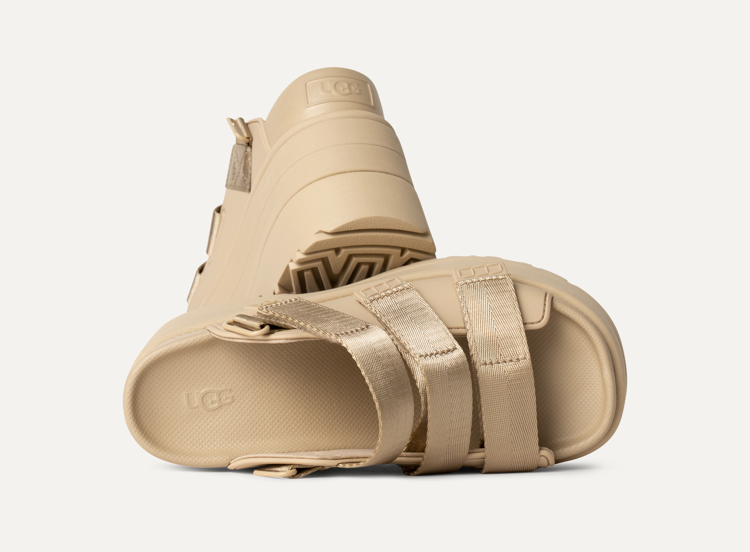 可愛いクリスマスツリーやギフトが！ UGG® UGG® | Women for GoldenRise 靴
