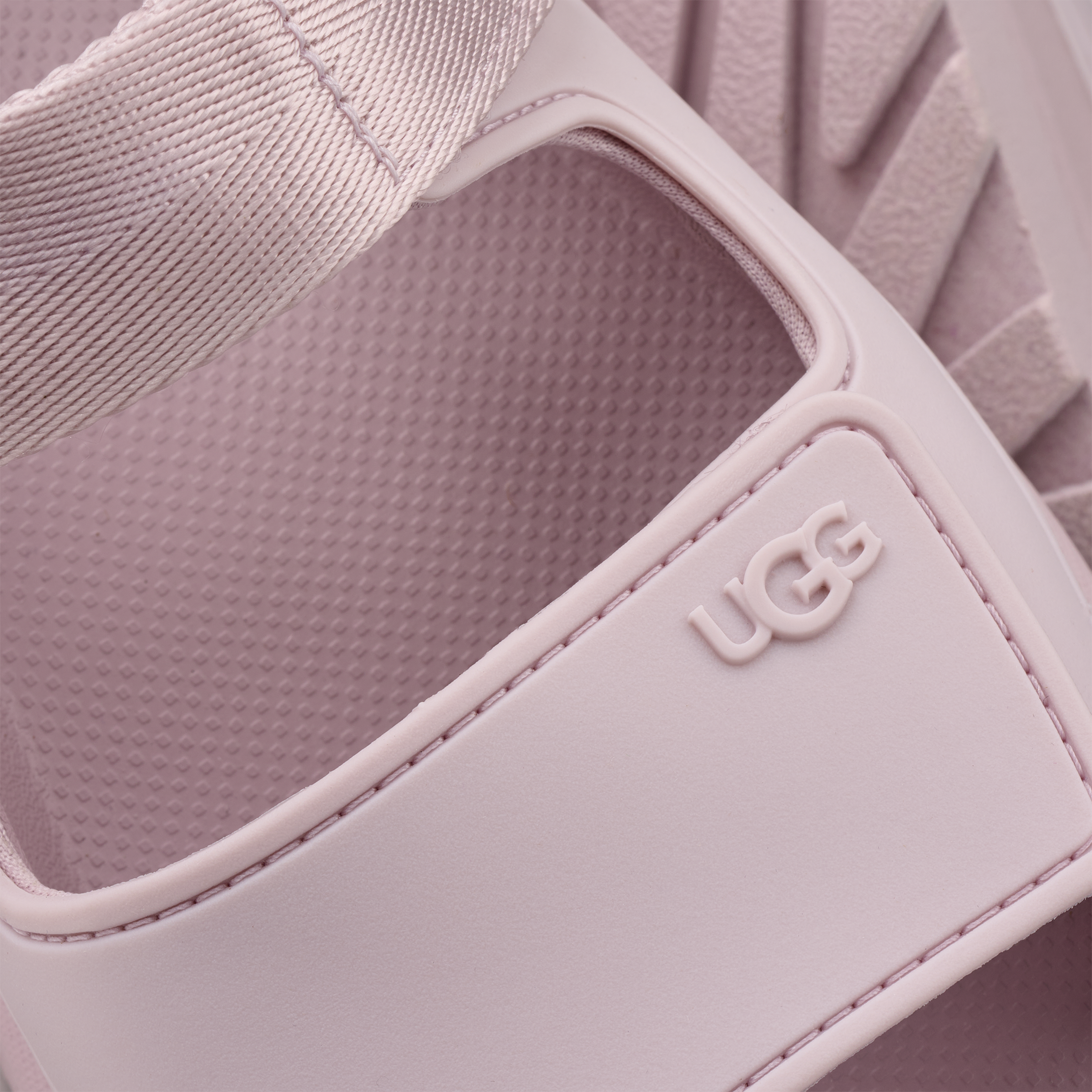 Women's GoldenGlow Sandal | UGG®