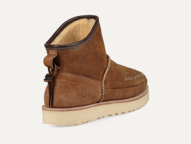 Ugg campfire bomber 2025