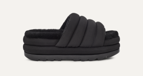 UGG（アグ）の「UGG MAXI SLIDE LOGO / アグ マキシ スライド ロゴ（サンダル）」 - WEAR