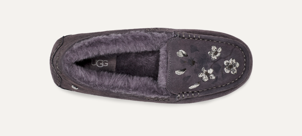 Ugg ansley petal slippers on sale
